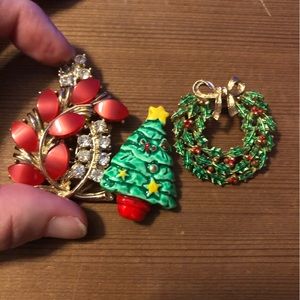 Vintage Christmas Brooch Lot